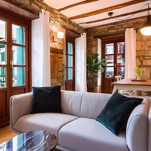 Carlos V Apartment